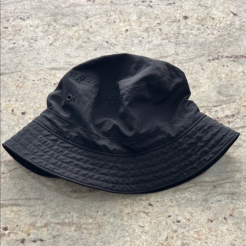 Lululemon Athletica black Bucket Hat